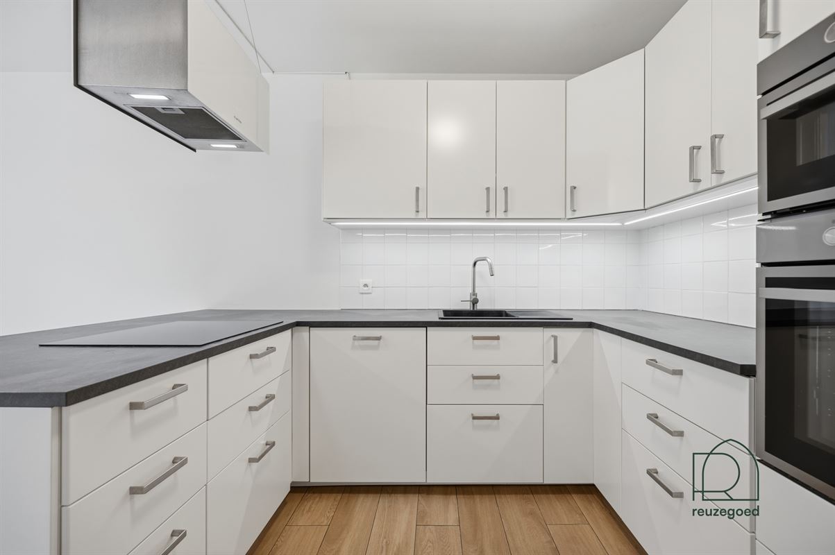 Opgefrist 2-slaapkamerappartement met garage in Kessel-Lo, vlakbij Leuven
