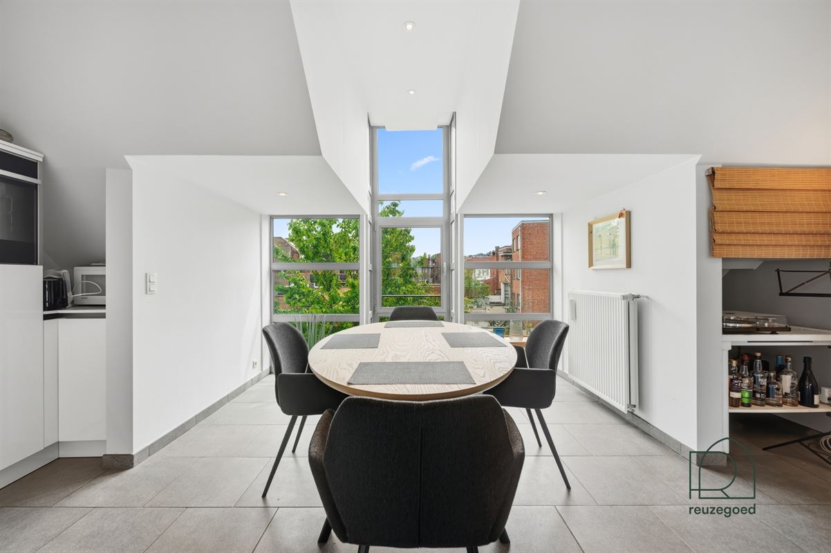 Parel van een triplex (2-3 slaapkamers) in hartje Mechelen!