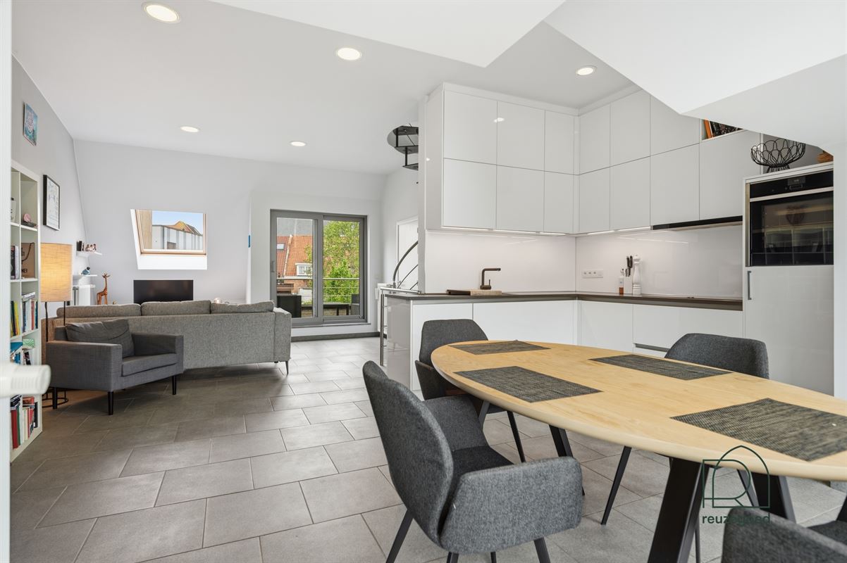 Parel van een triplex (2-3 slaapkamers) in hartje Mechelen!
