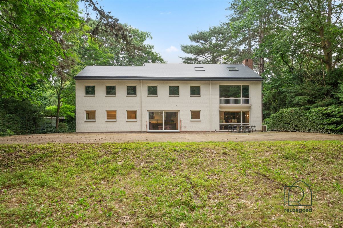 Exclusief gerenoveerd appartement in het groen van Bonheiden