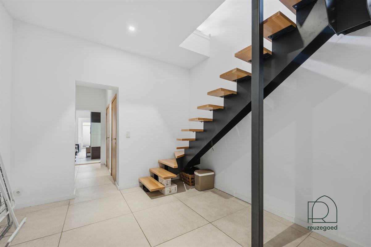 Instapklare stadswoning met garage en 3 slaapkamers op een toplocatie in Mechelen