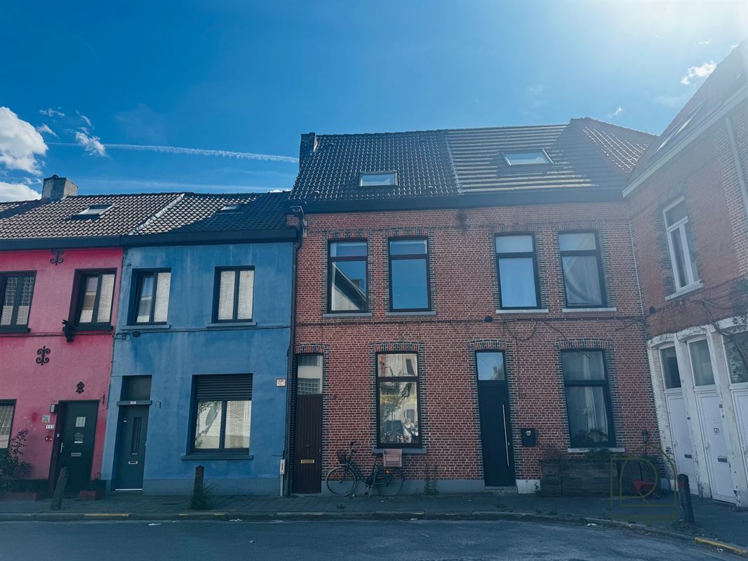 Charmante gezinswoning (3 slpk) met stadstuin te huur in de vernieuwde wijk Den Dam