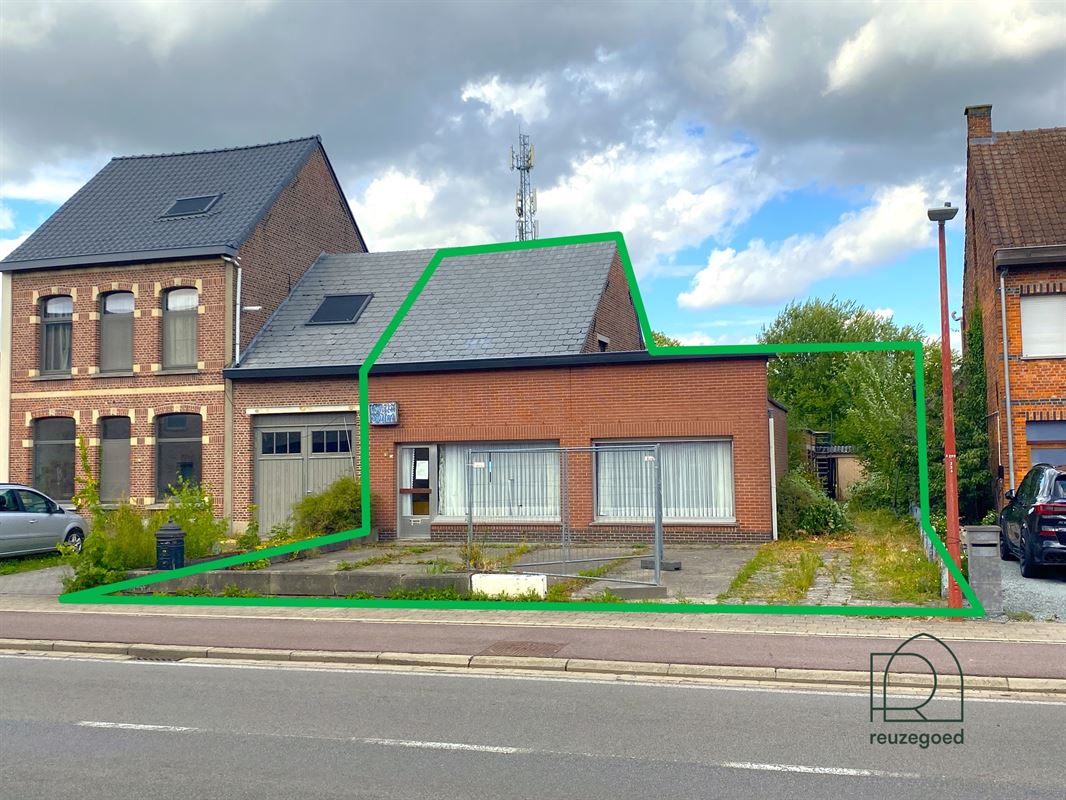 Groot pand met leuke tuin met enorm veel potentieel in het centrum van Berlaar-Heikant