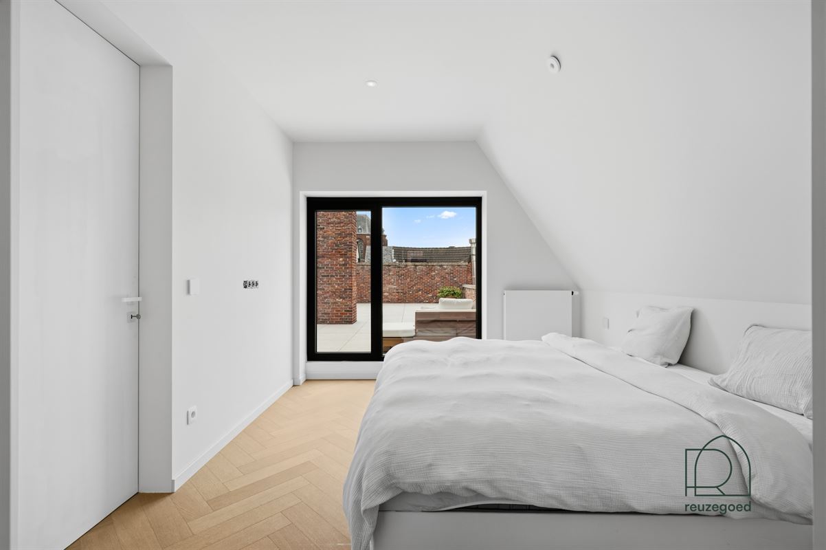 Uniek gerenoveerde penthouse (3 slaapkamers) met riant terras en prachtig zicht over Mechelen