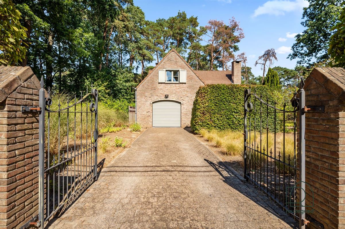 Woning met 4 slaapkamers in een groene villawijk in Bonheiden