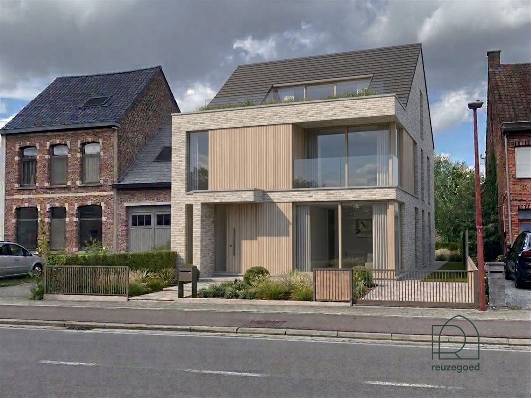 Groot pand met leuke tuin met enorm veel potentieel in het centrum van Berlaar-Heikant