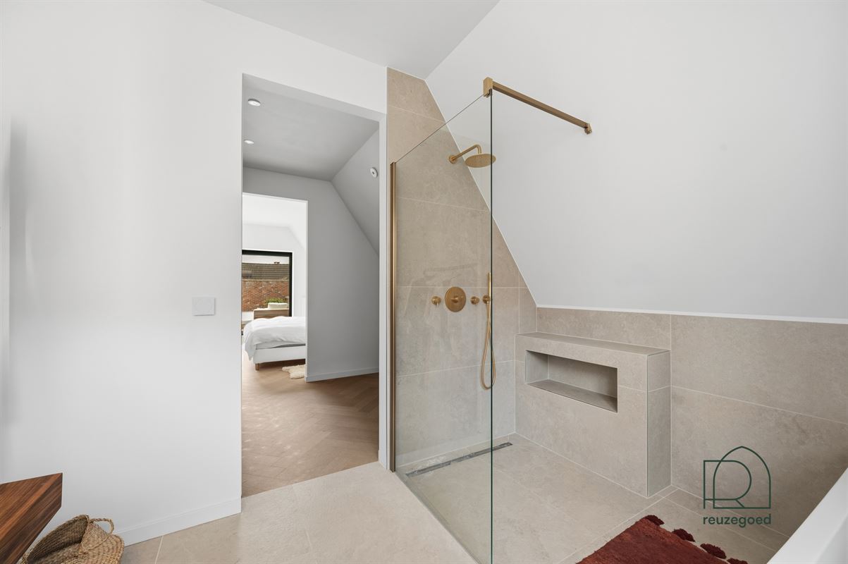 Uniek gerenoveerde penthouse (3 slaapkamers) met riant terras en prachtig zicht over Mechelen