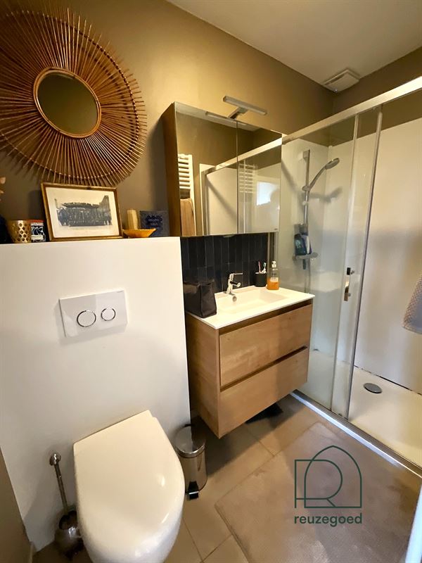 Charmant appartement met 1 slaapkamer, privé-ingang, grote tuin & ruime garage