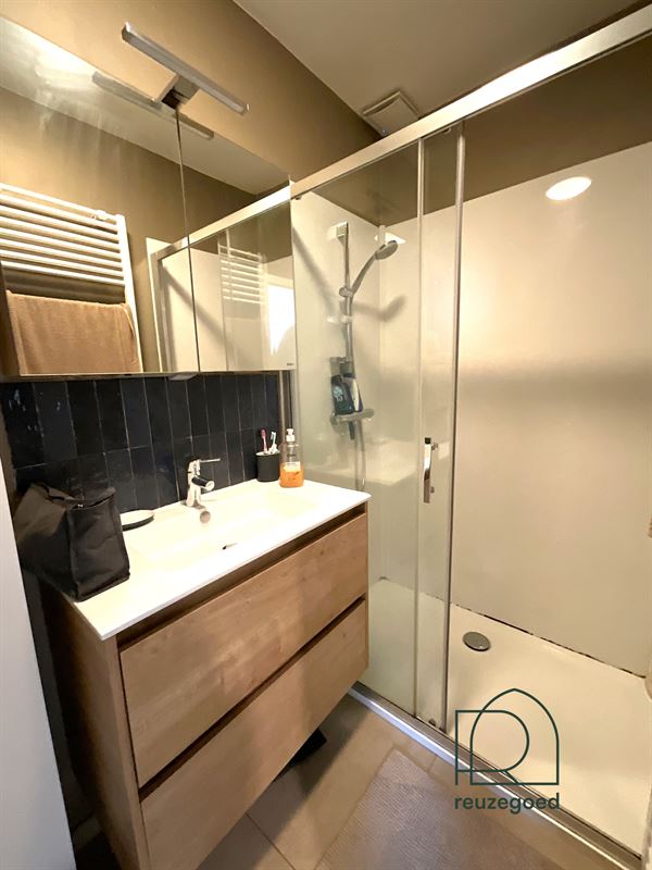 Charmant appartement met 1 slaapkamer, privé-ingang, grote tuin & ruime garage