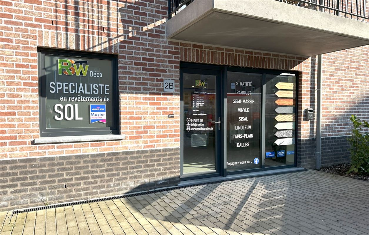 Surface comemrciale à deux pas de toutes facilités