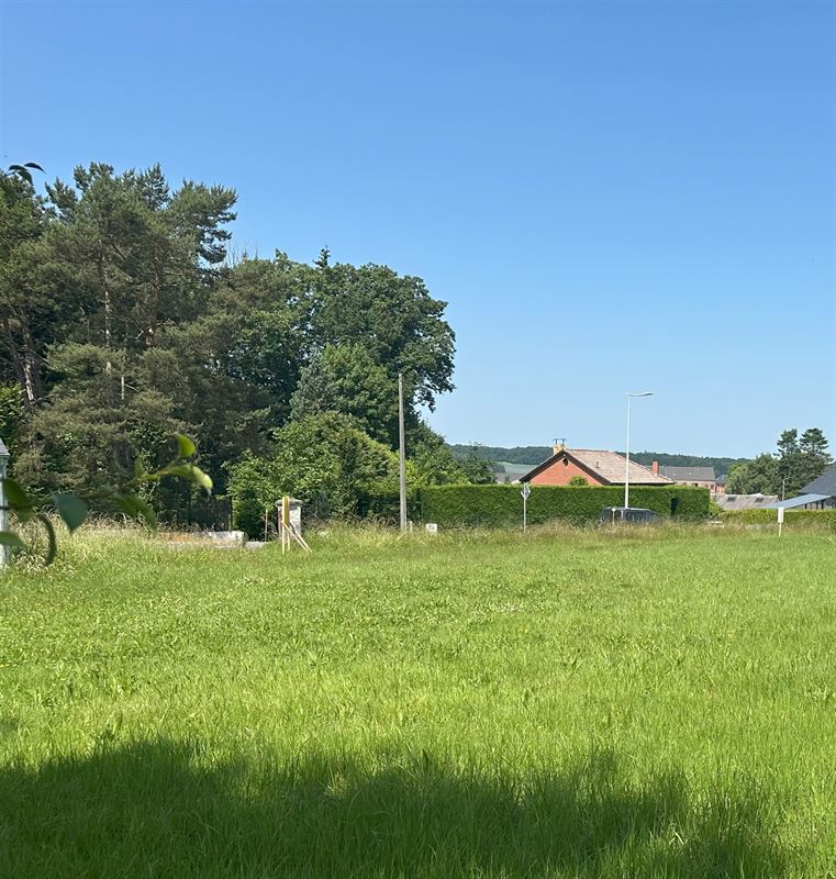 Très beau terrain à deux pas de toutes facilités