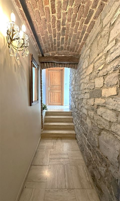 Magnifique bâtisse aux très beaux volumes