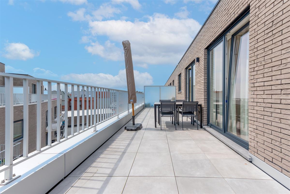 Penthouse met ruime zonnige terrassen