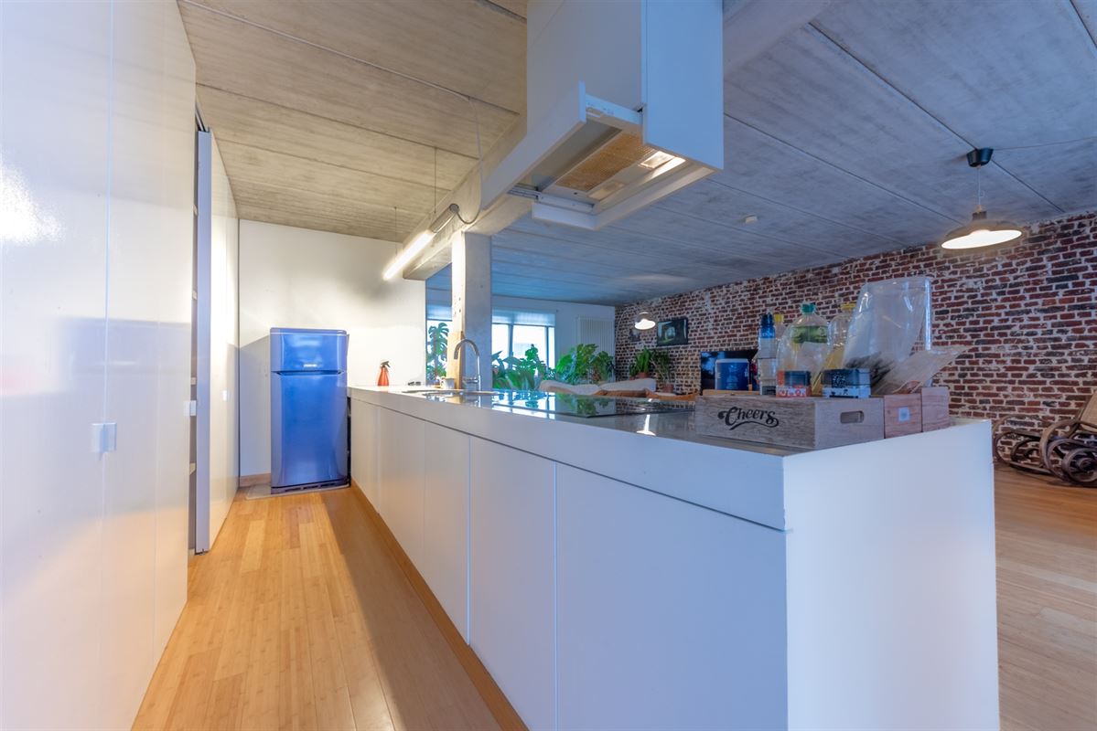 Prachtige ruime industriële loft 120m² met 2 slaapkamers