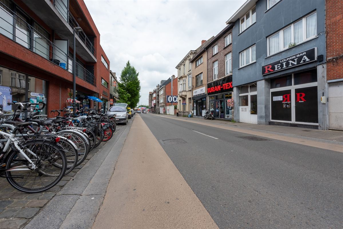Overdekte Parkeerplaats nabij Gent-Dampoort Station