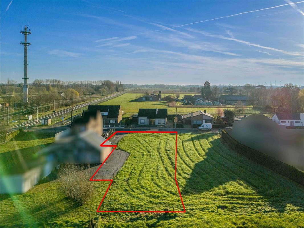 Ruim perceel van 1142 m² te koop – open bebouwing mogelijk