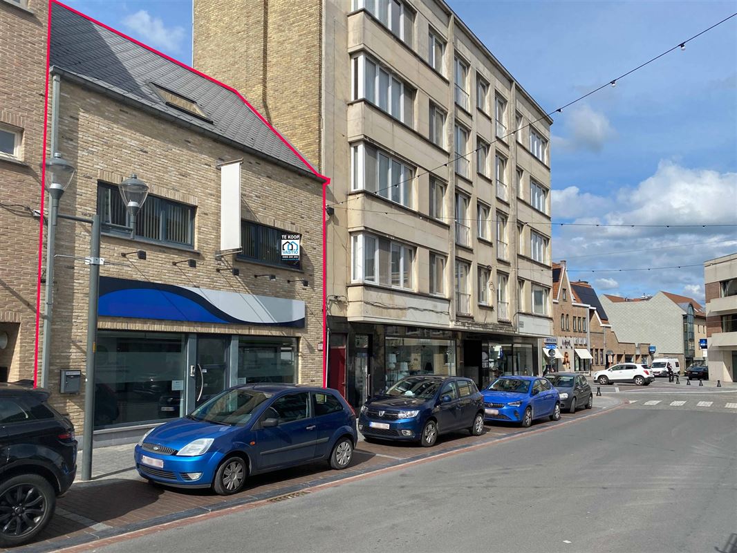 Commercial / office building in the center of Ronse