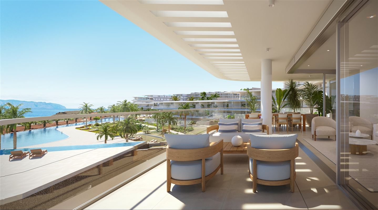 Luxe Nieuwbouwappartement met oceaanzicht in Playa San Juan