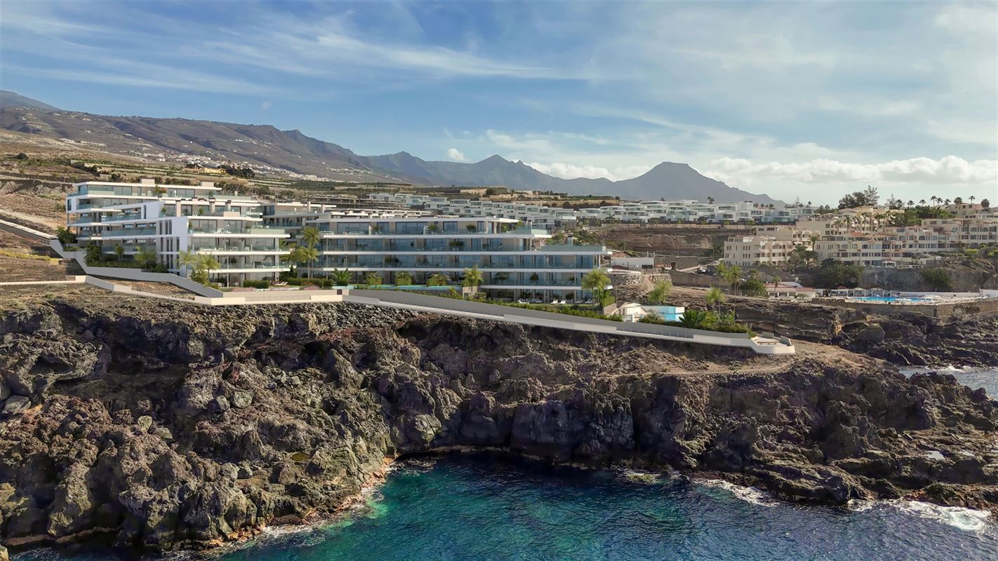 Luxe 2-Slaapkamer Appartement met Terras in SERENE, Tenerife
