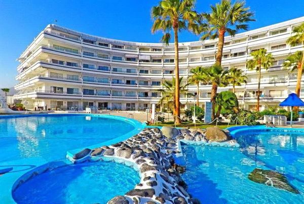 Zonnig appartement in Club Atlantis met zeezicht & zwembad
