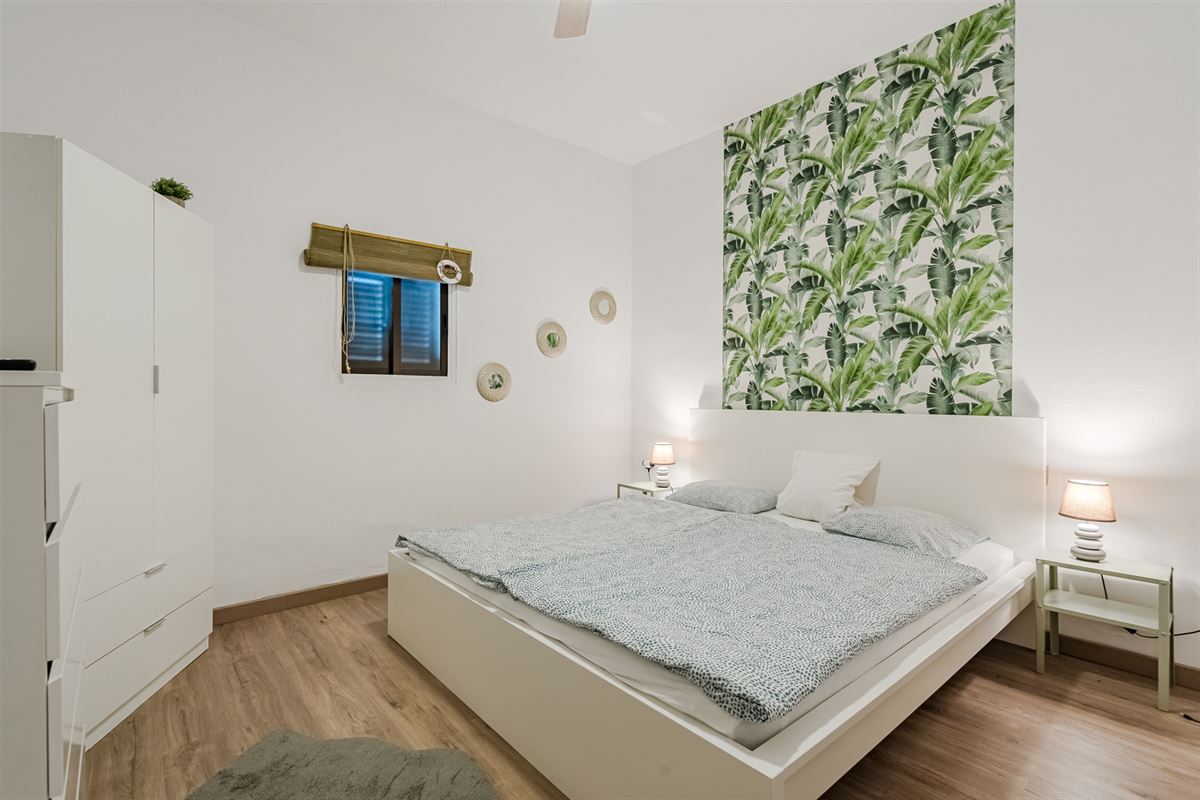 Rijhuis met zeezicht in Marazul – instapklaar en gerenoveerd