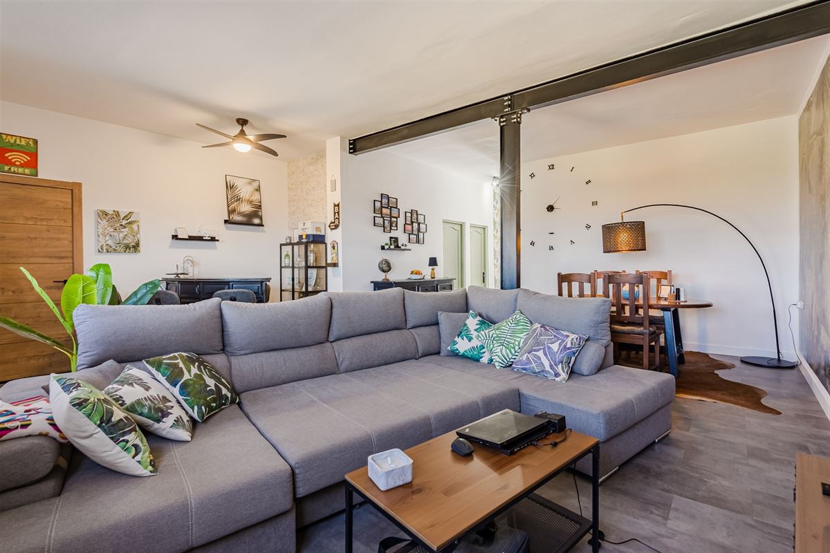 Rijhuis met zeezicht in Marazul – instapklaar en gerenoveerd