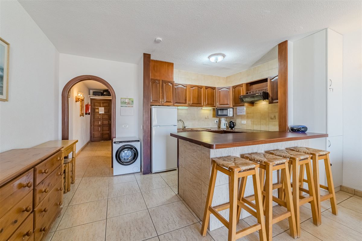 Zonnig 1-slaapkamerappartement vlak bij zee in Los Cristiano