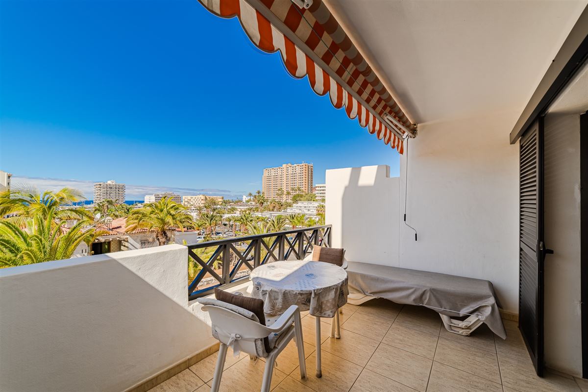 Zonnig 1-slaapkamerappartement vlak bij zee in Los Cristiano