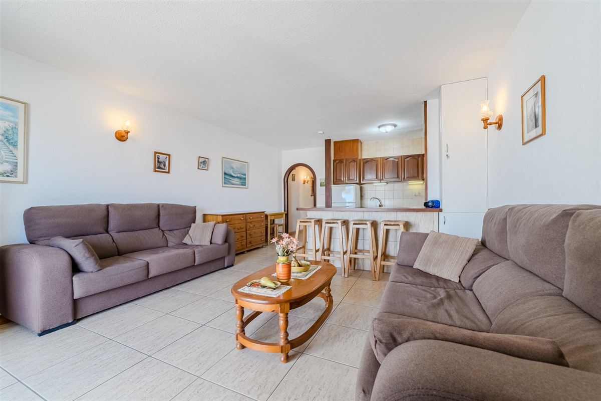 Zonnig 1-slaapkamerappartement vlak bij zee in Los Cristiano