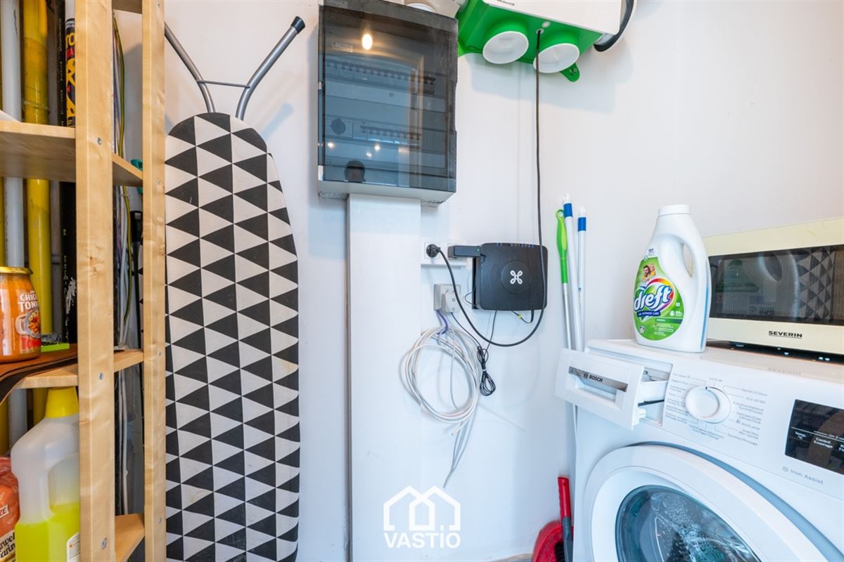 Gemeubeld 2-slpk appartement met modern terras