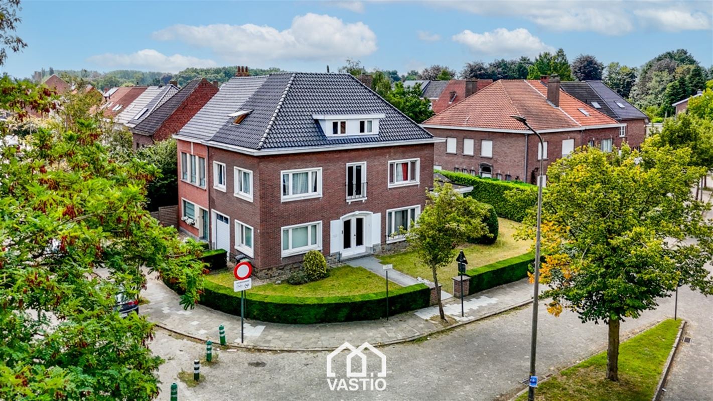 Uniek pand met praktijk en duplexappartement in Gent