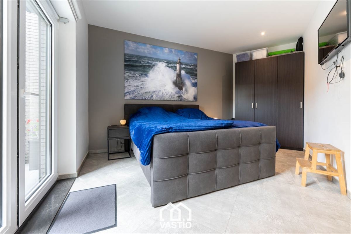 Gelijkvloers appartement met groot terras