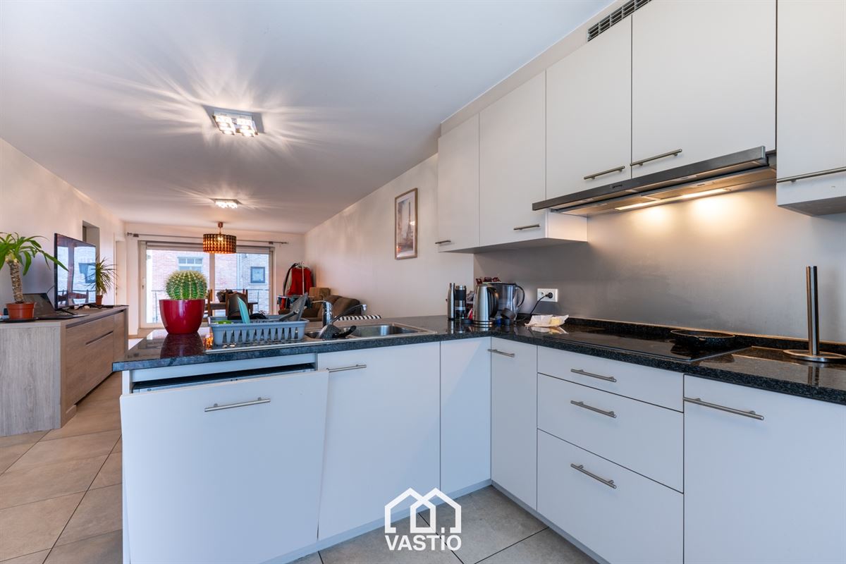 Instapklaar appartement met 2 terrassen en garage