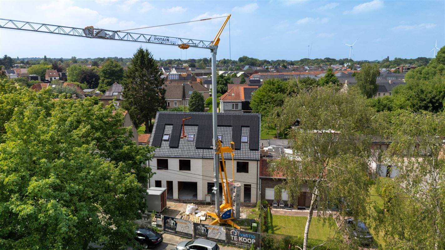 Ruime nieuwbouwwoning met 6 slaapkamers, garage en tuin