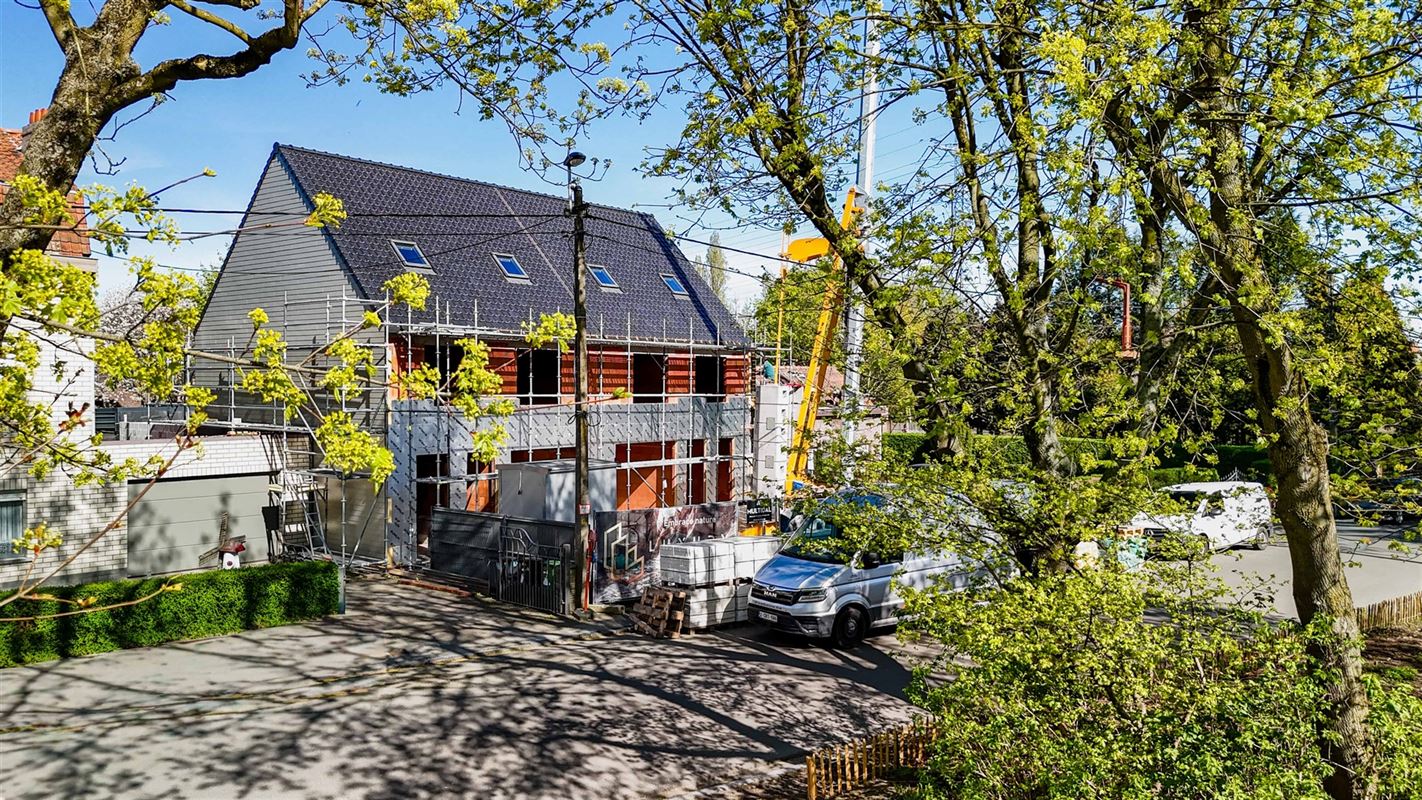 Ruime nieuwbouwwoning met 6 slaapkamers, garage en tuin