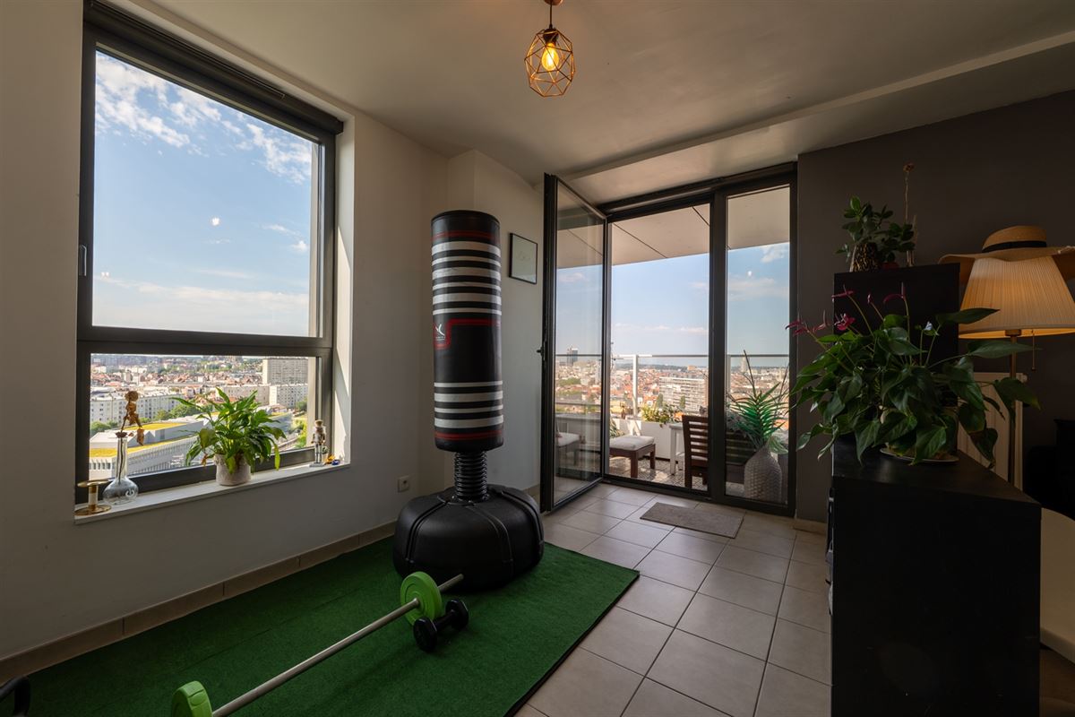 Gemeubeld appartement met panoramisch zicht op Brussel