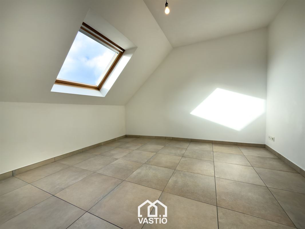 Penthouse met terras en garage in hartje Eeklo