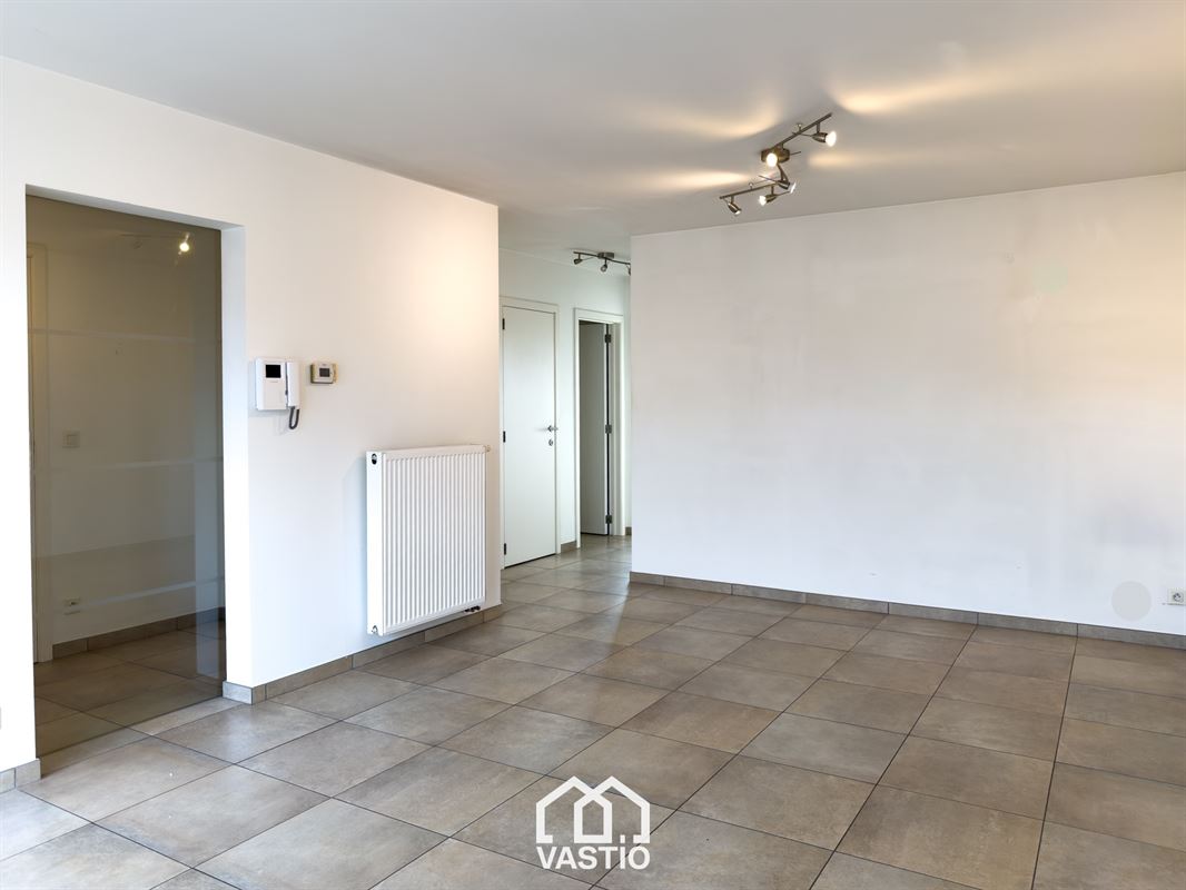 Penthouse met terras en garage in hartje Eeklo