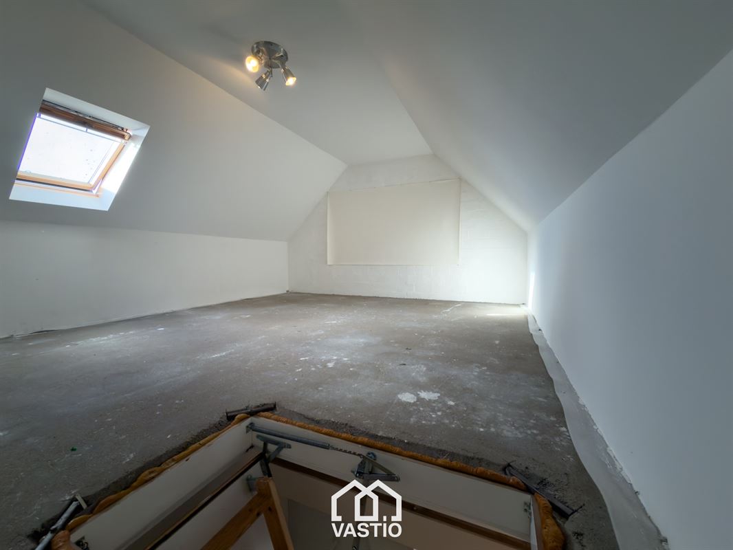 Penthouse met terras en garage in hartje Eeklo