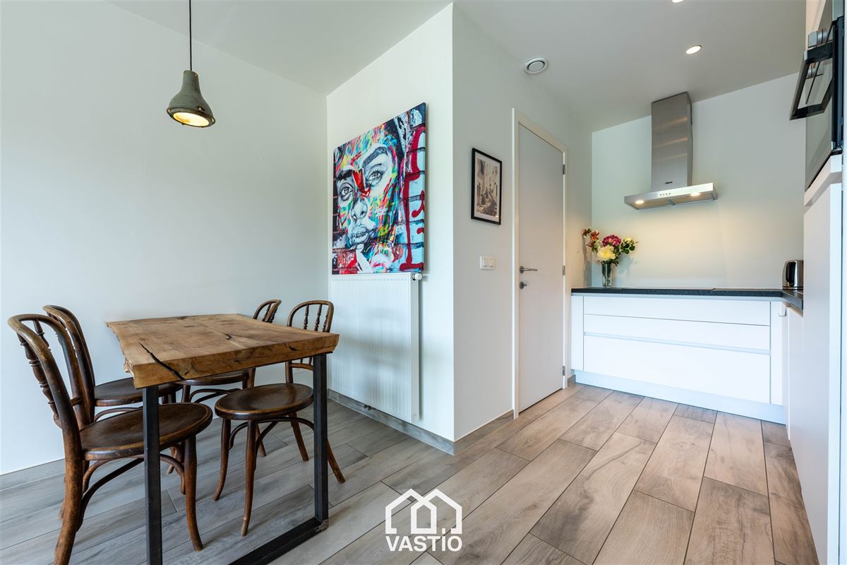 Instapklaar appartement met zicht op de oude Vismijn