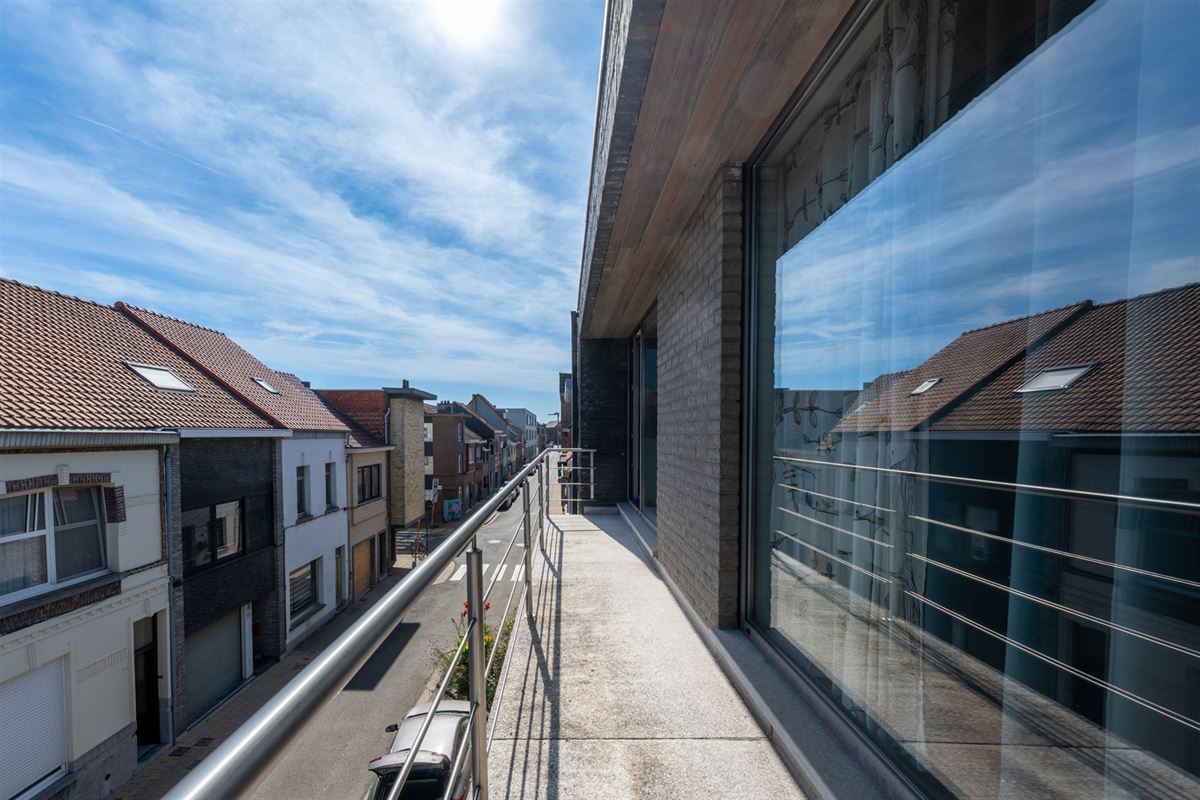 Ruim en lichtrijk 3-kamerappartement van ca. 100 m²