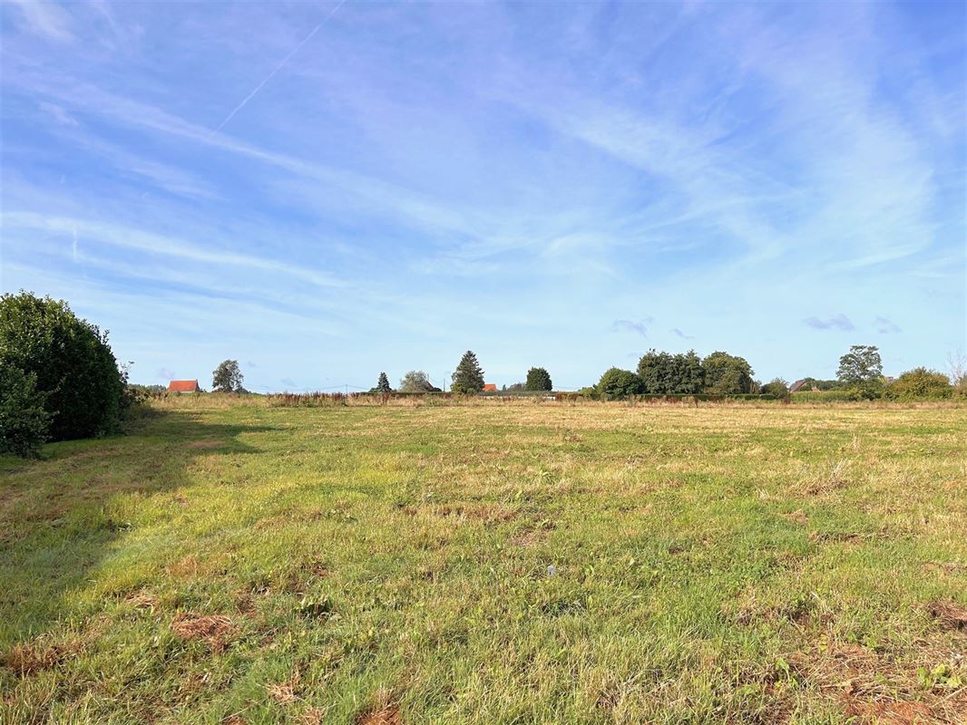 TOPGELEGEN BOUWGROND van 1.770m2 met PRACHTIG UITZICHT!!