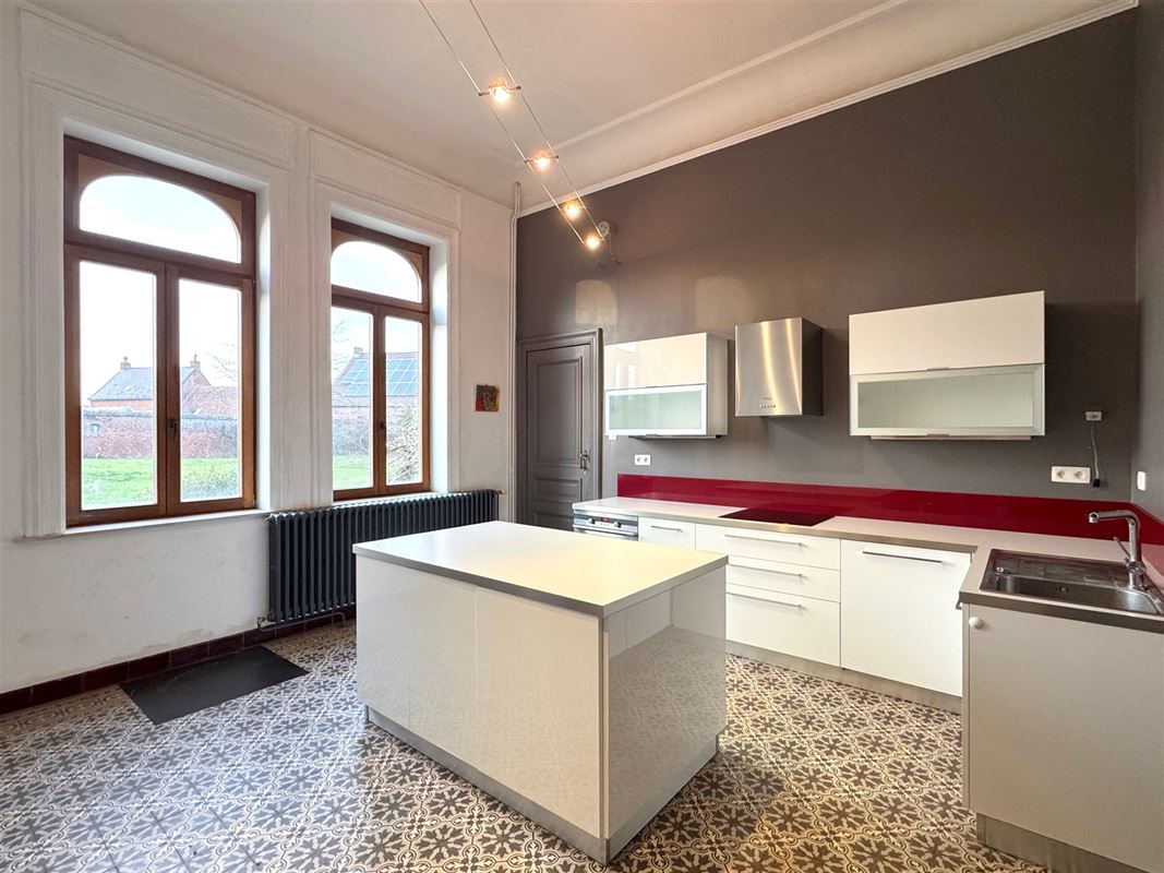 MAGNIFIQUE MAISON BOURGEOISE AVEC DE GRANDS ESPACES & JARDIN