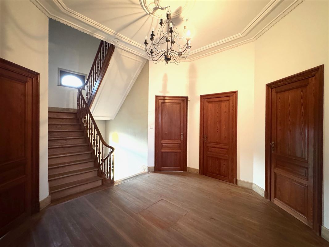 MAGNIFIQUE MAISON BOURGEOISE AVEC DE GRANDS ESPACES & JARDIN
