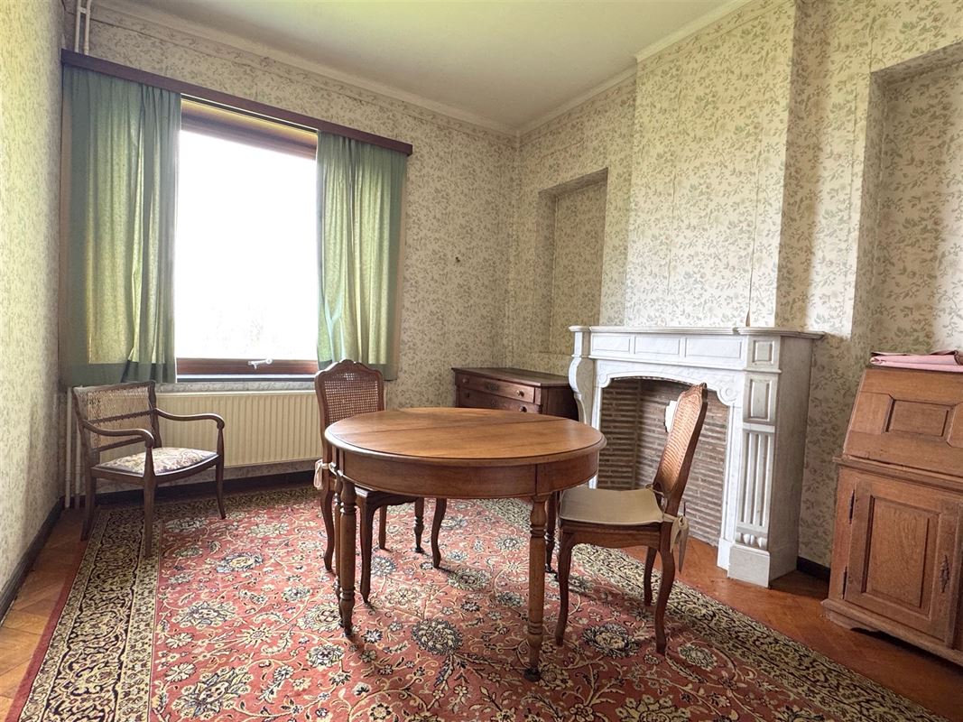 KARAKTERVOLLE WONING GELEGEN IN EEN GROENE OMGEVING!