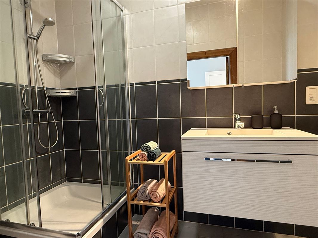 CHARMANTE WONING MET 3 SLAAPKAMERS, TUIN EN GARAGE!