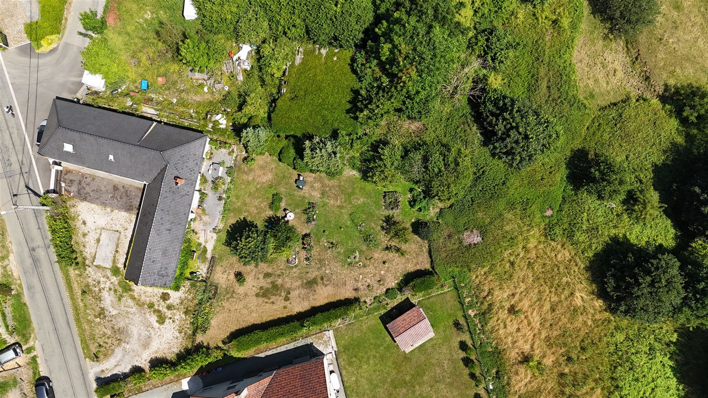HOEVE MET PRACHTIGE TUIN EN VRIJ UITZICHT!