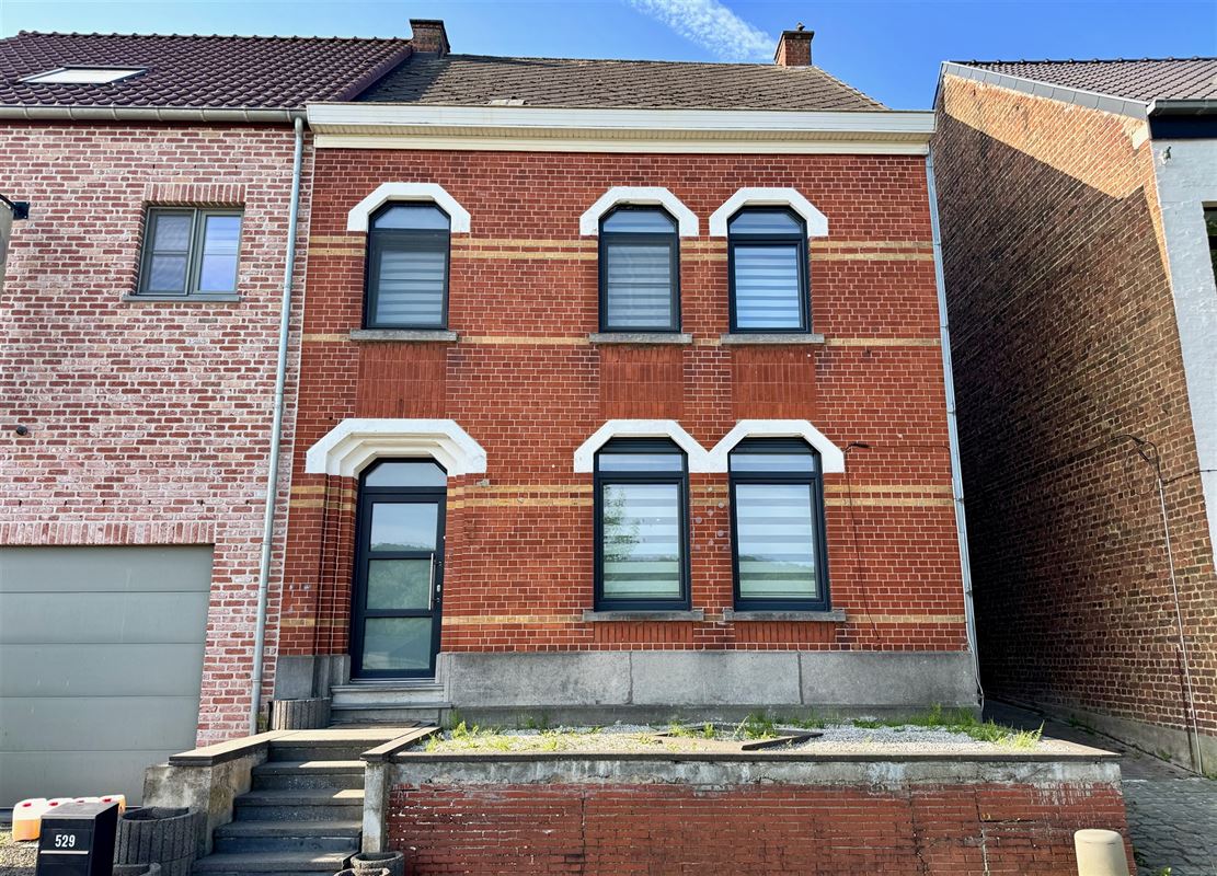 CHARMANTE MAISON 5 CHAMBRES AVEC JARDIN ET GARAGE!