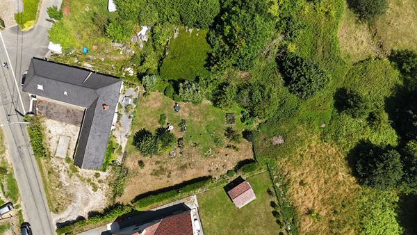 HOEVE MET PRACHTIGE TUIN EN VRIJ UITZICHT!