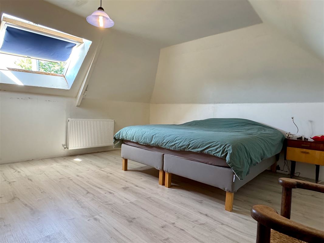 HOEVE MET PRACHTIGE TUIN EN VRIJ UITZICHT!